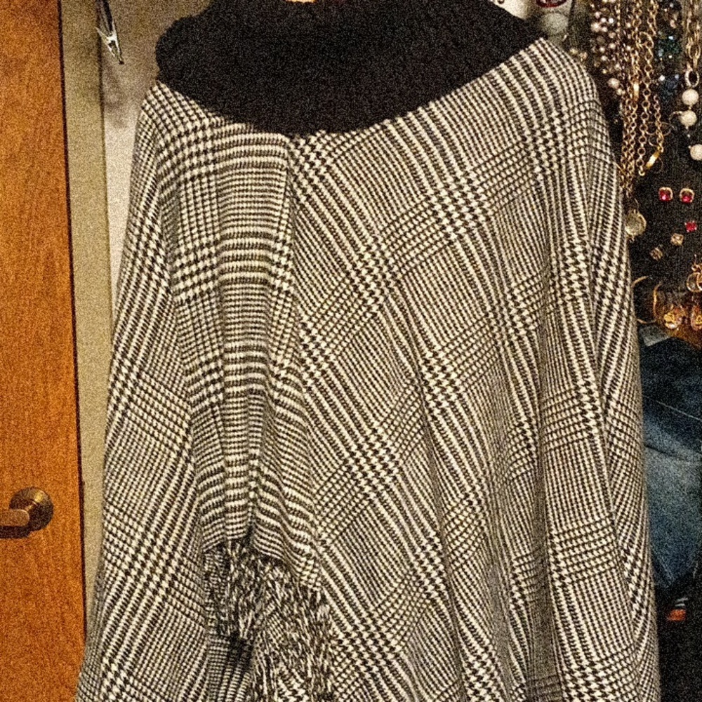 Talbot poncho